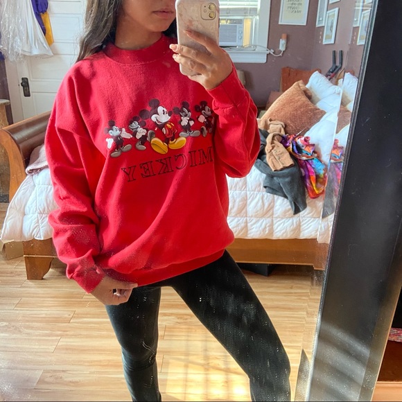 Y2K Red Mickey Mouse Disney Sweatshirt - Picture 13 of 13